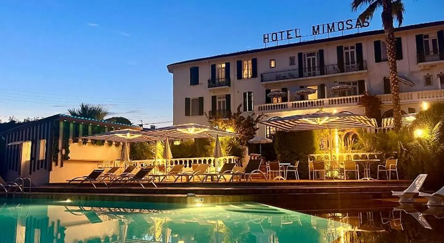 des Mimosas EXTERIOR