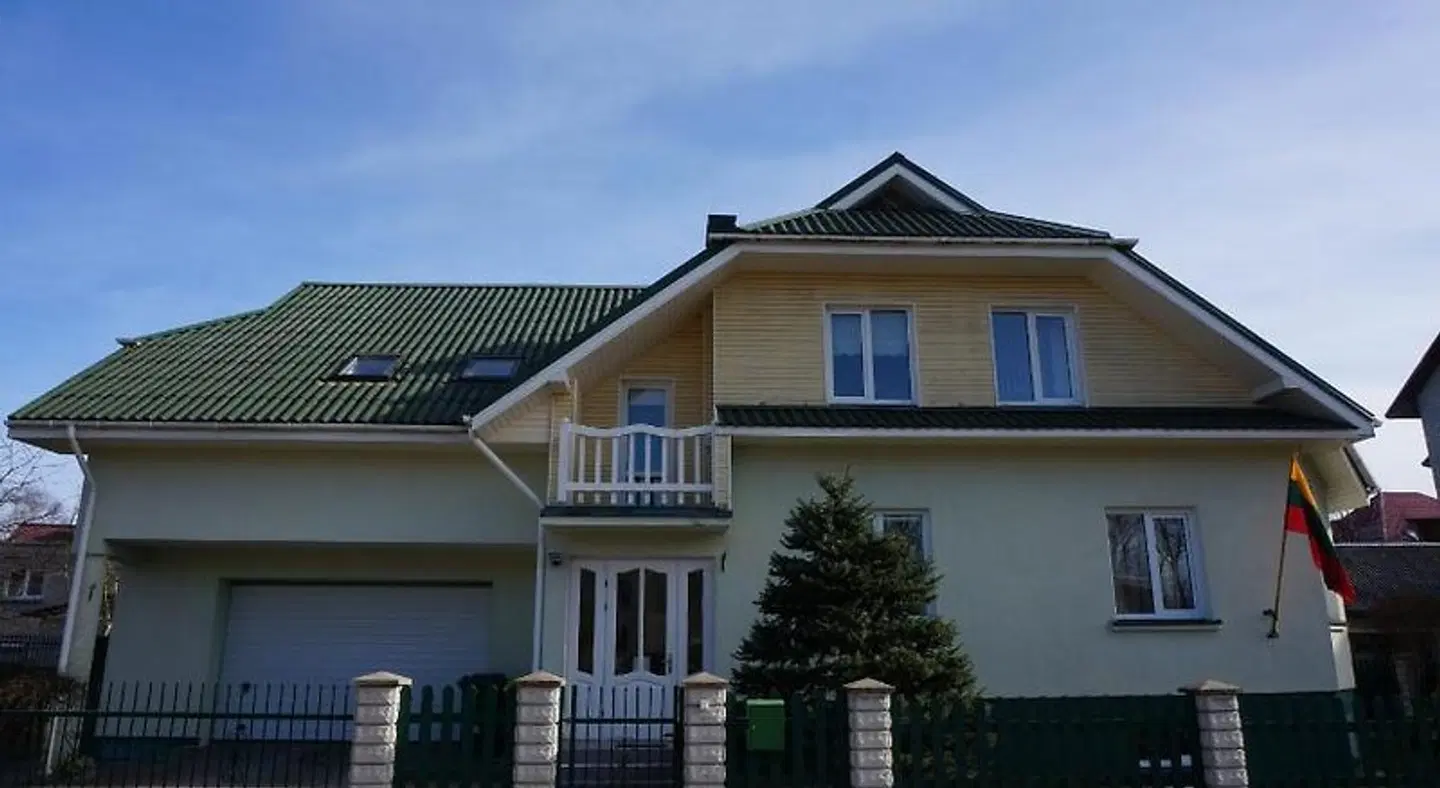 Viktoras Apartments EXTERIOR