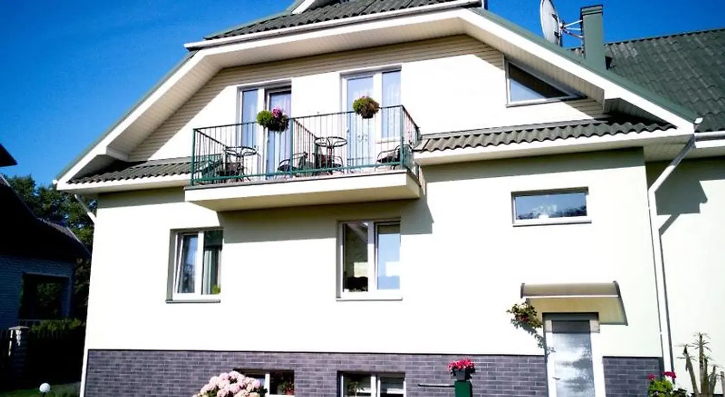 Viktoras Apartments EXTERIOR
