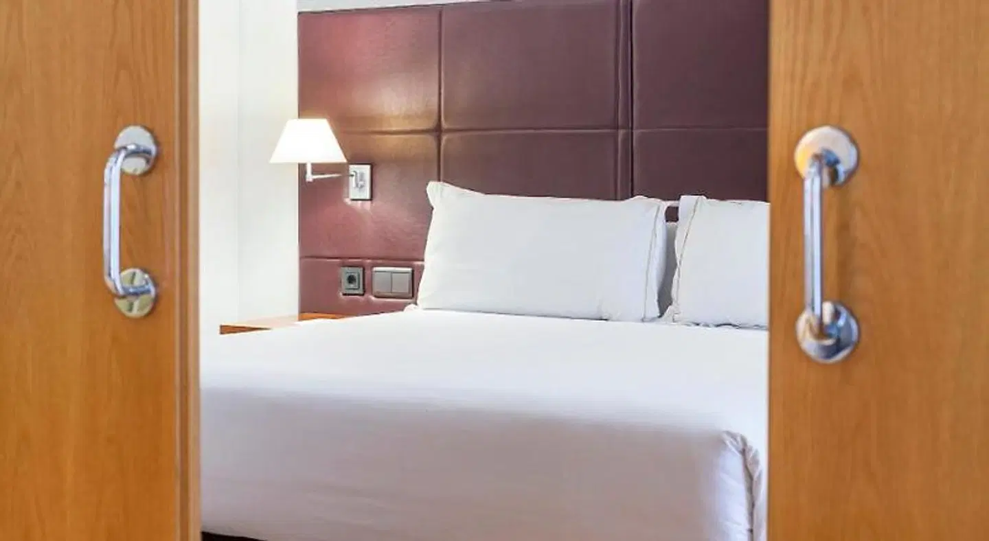 Senator Parque Central Hotel ROOM_EXAMPLE