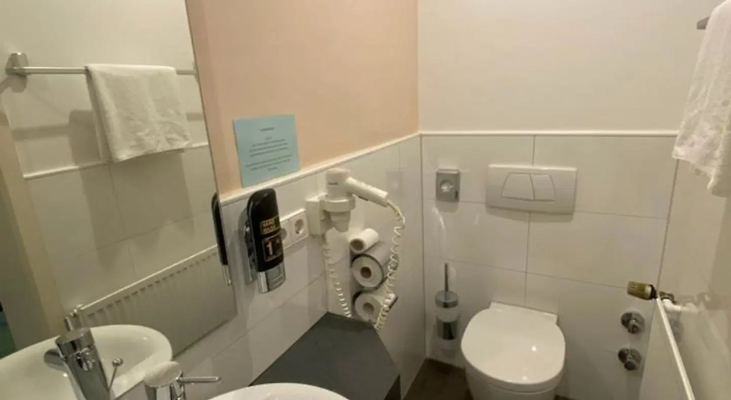 Zur Traube Badezimmer
