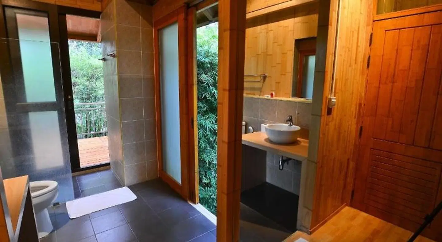 The Touch Green Badezimmer