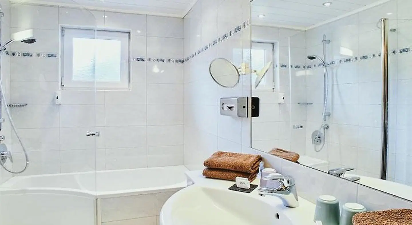 Rustika HEALTH_BEAUTY