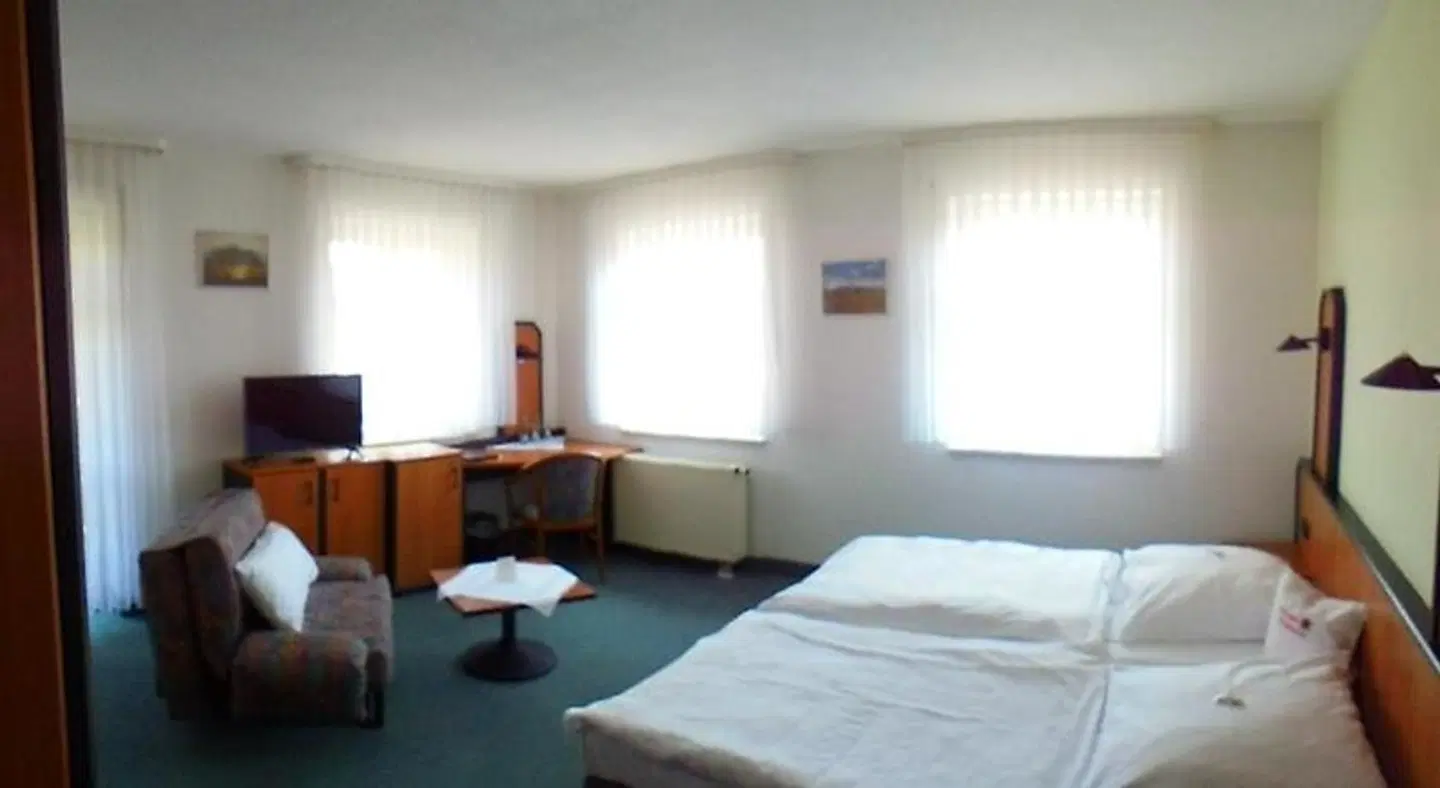 Hotel Am Rosenhügel ROOM_EXAMPLE
