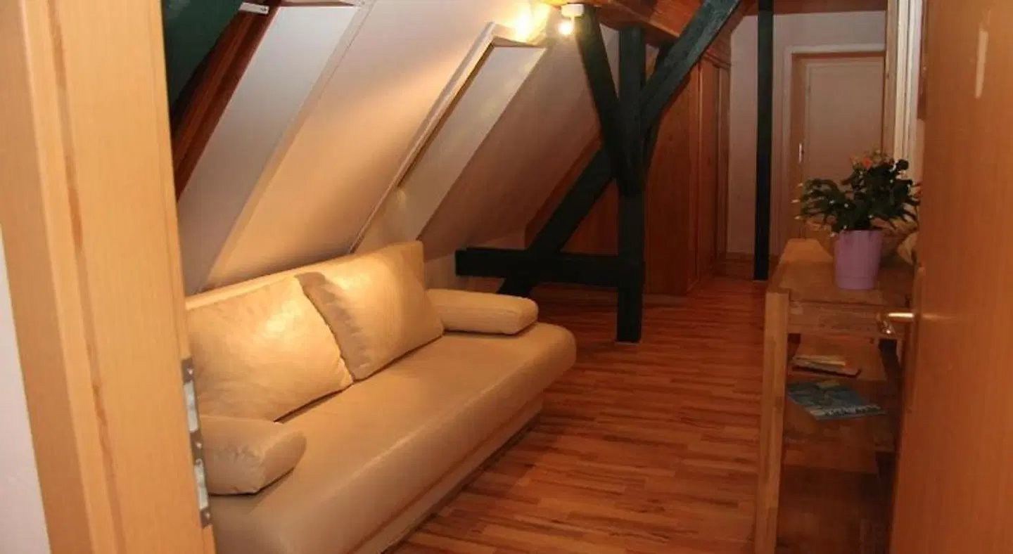 Kunsthaus  Kurgan HEALTH_BEAUTY