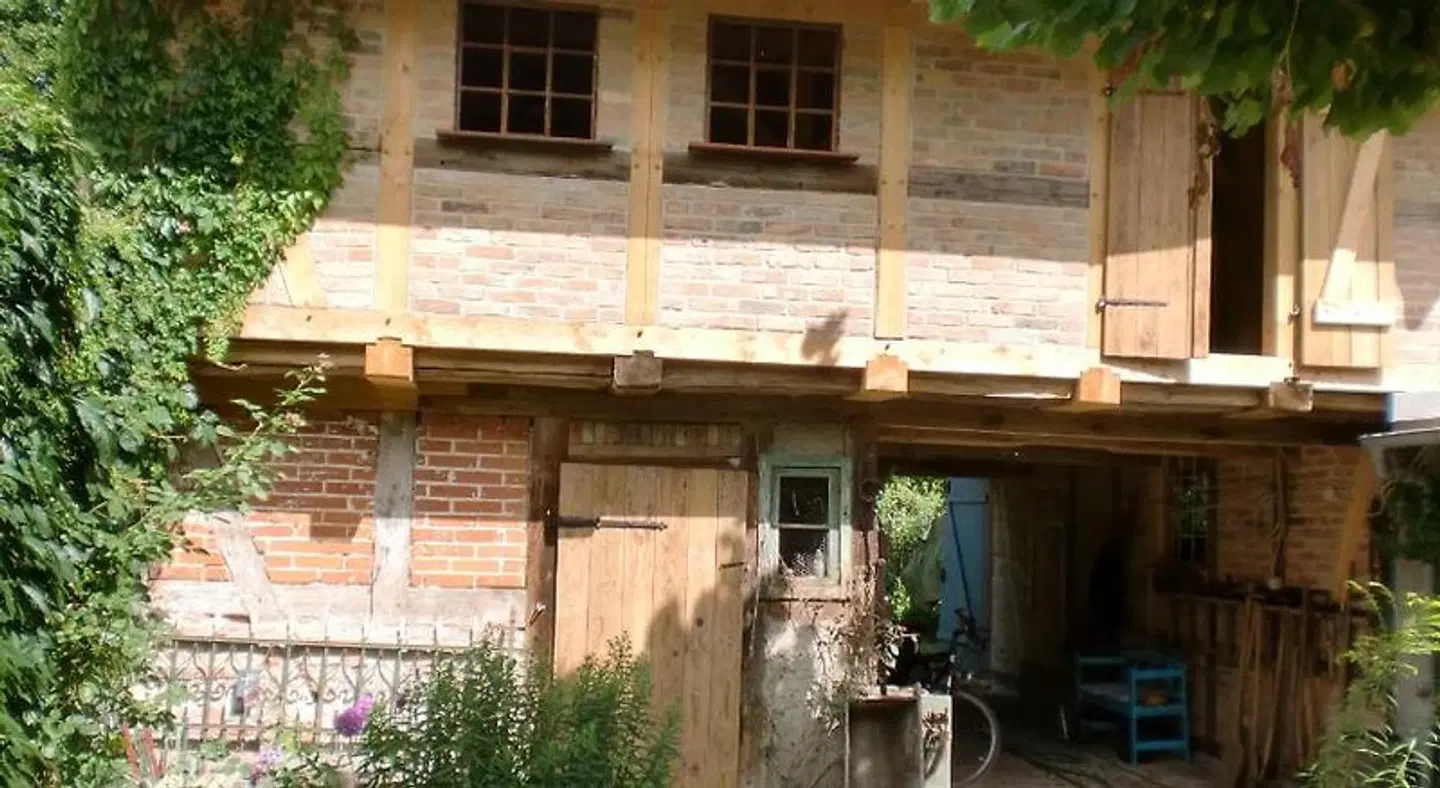 Anno-Nostalgia EXTERIOR