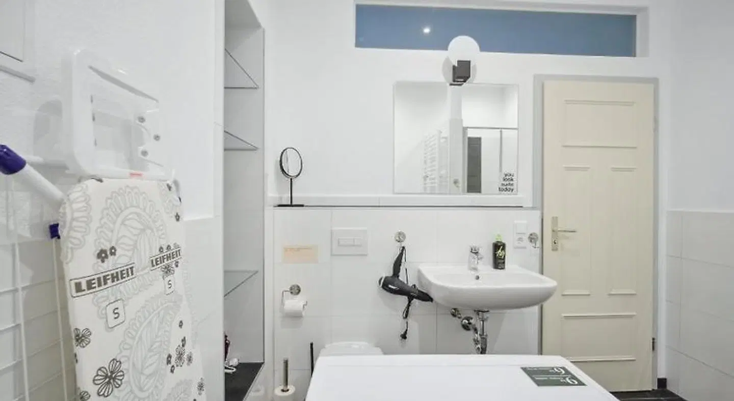 Limehome Dresden Jordanstraße Badezimmer