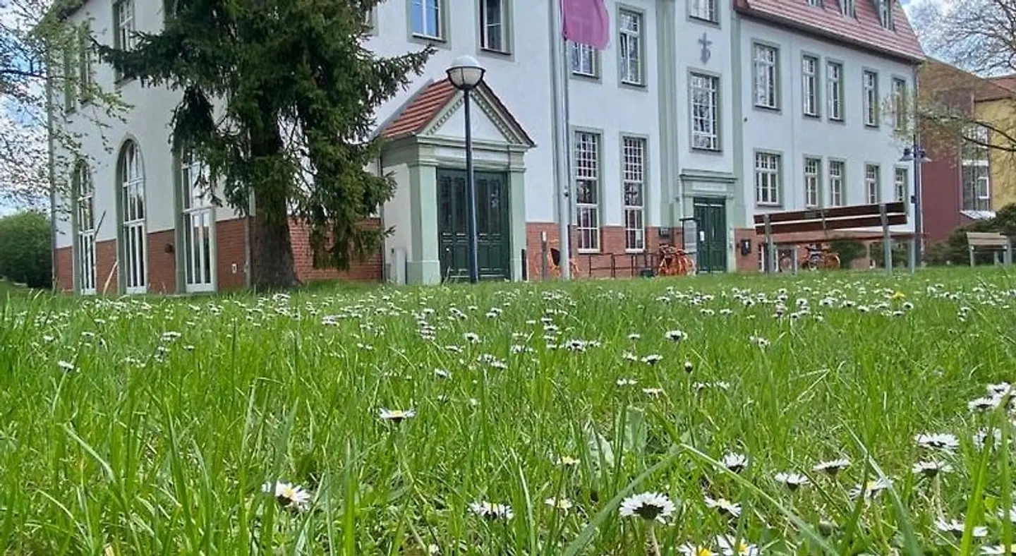 Bildungs- und Begegnungsstatte Bruderhaus EXTERIOR