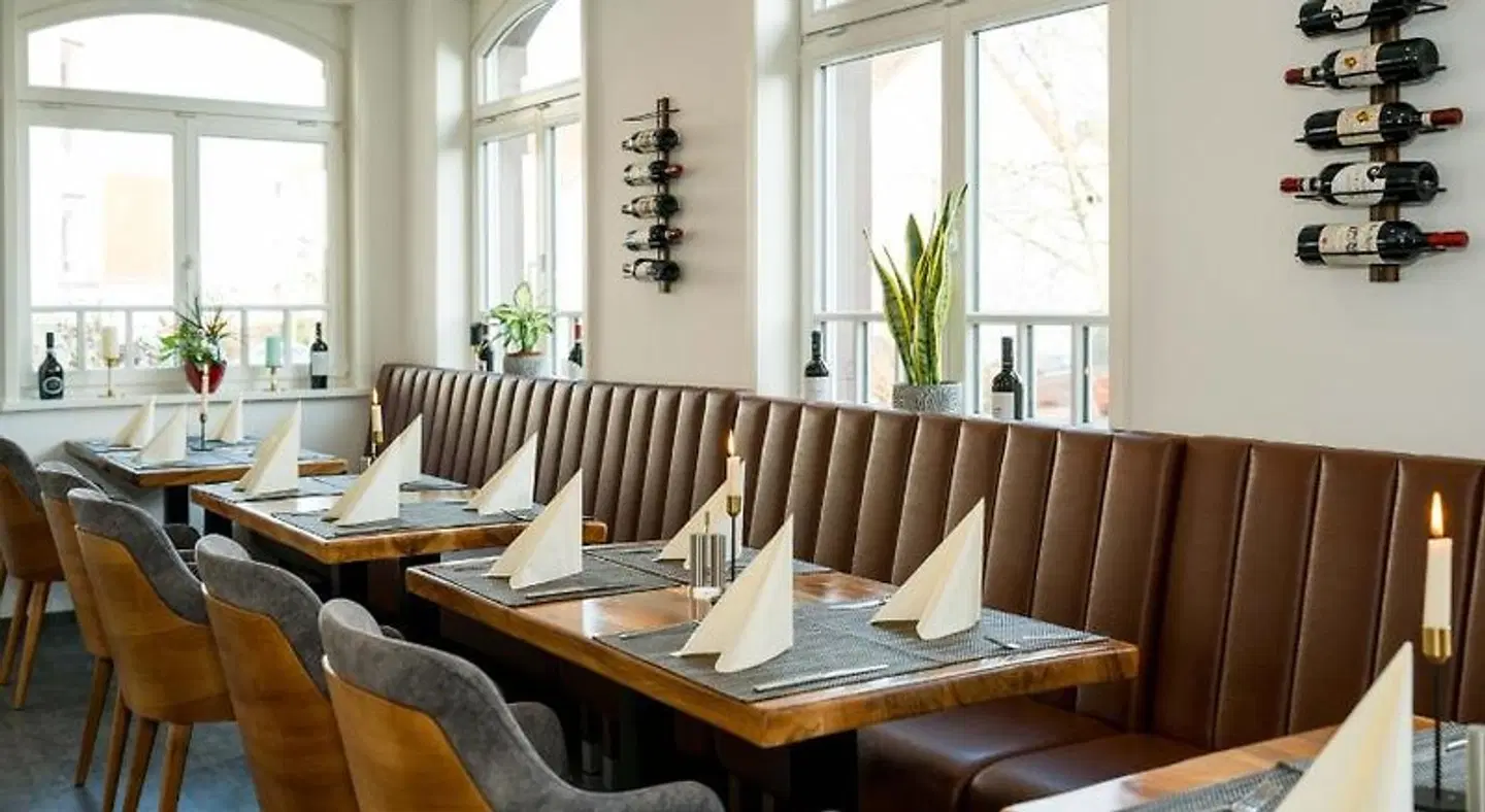 ROCA Restaurant & Hotel Restaurant