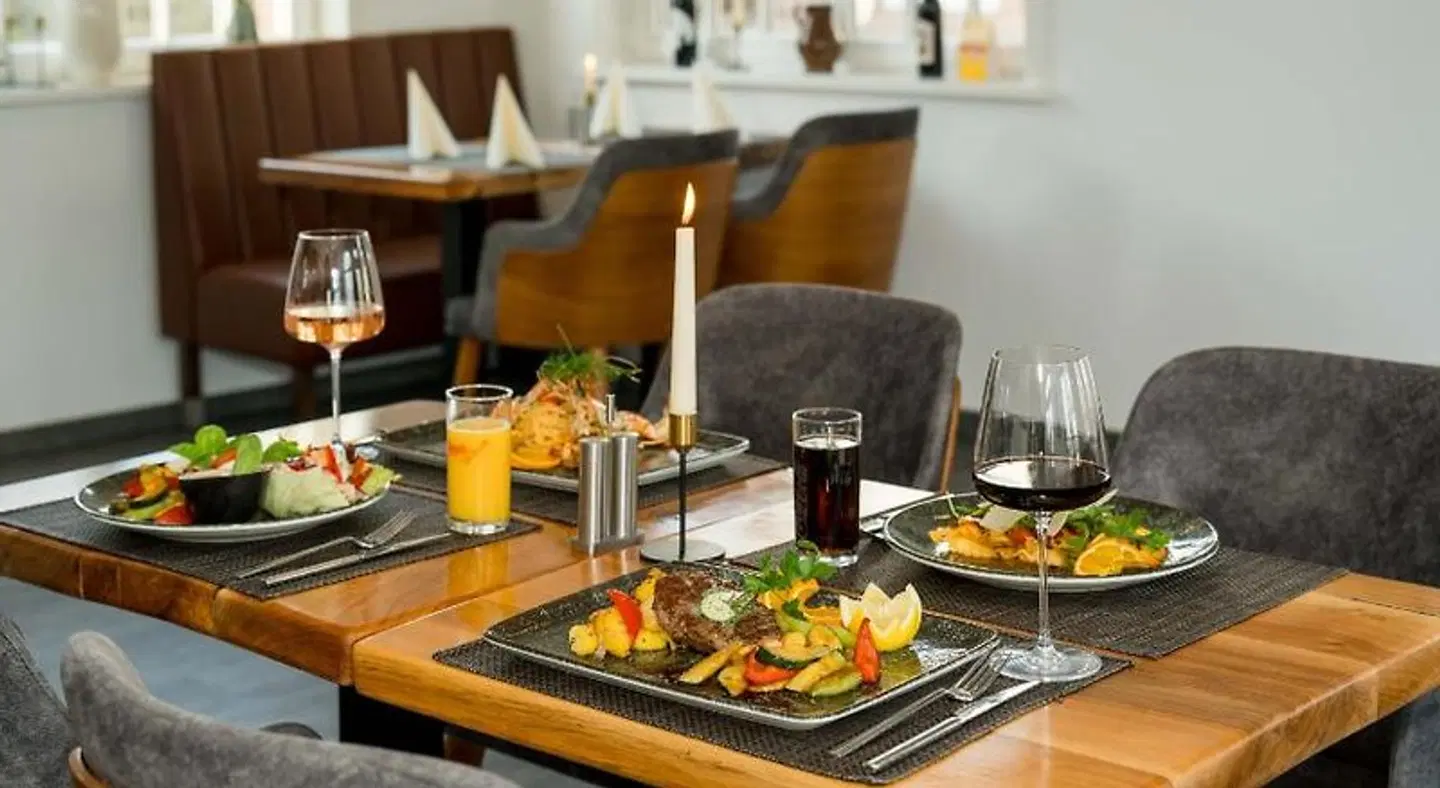 ROCA Restaurant & Hotel Restaurant