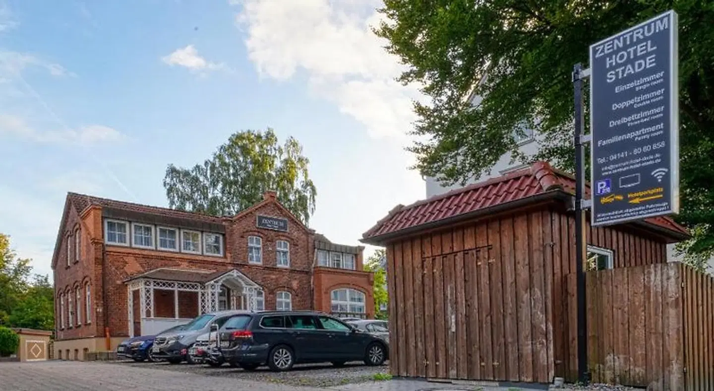 Zentrum Hotel Stade EXTERIOR