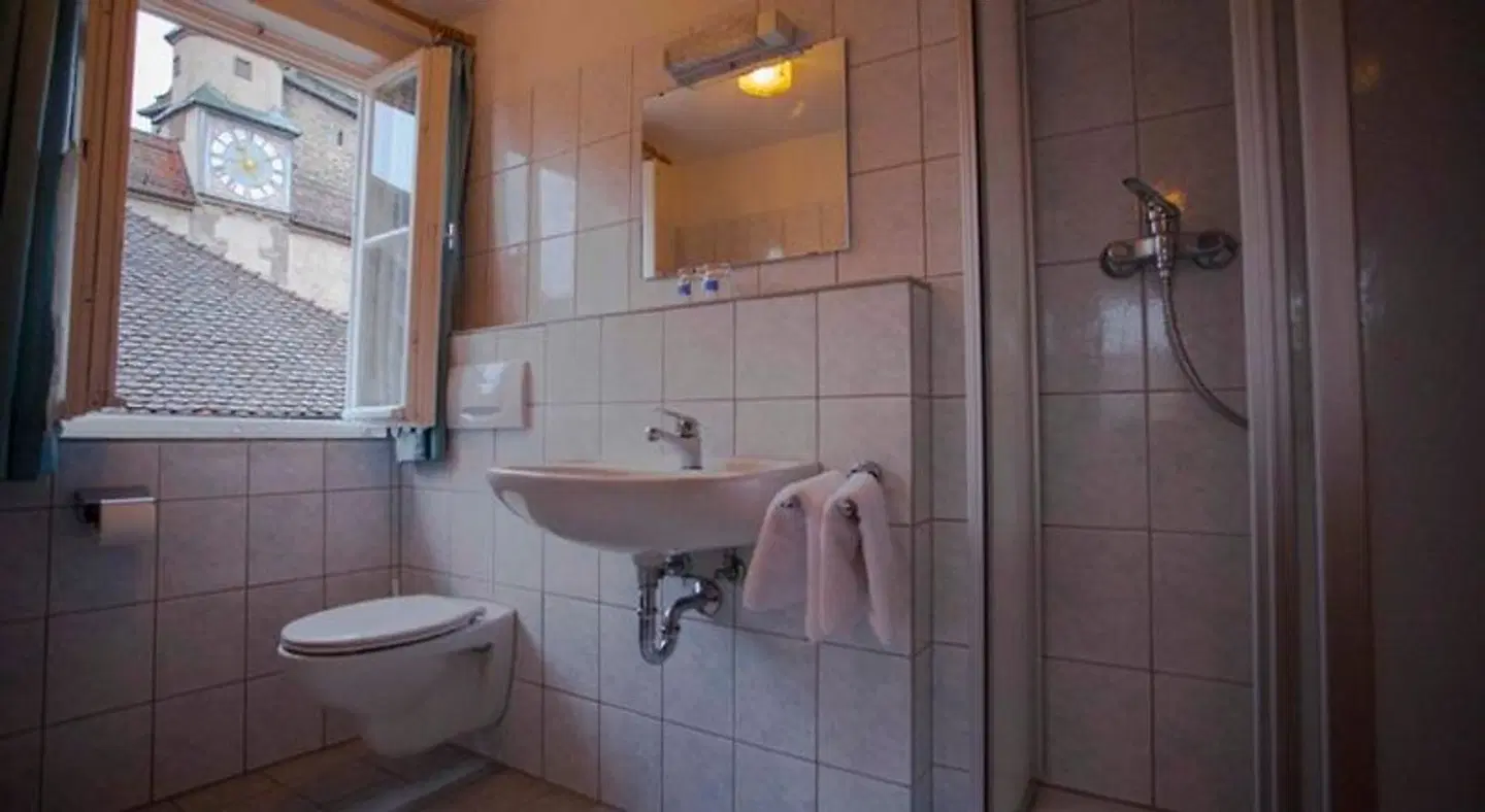 Pension Elke Rothenburg Badezimmer