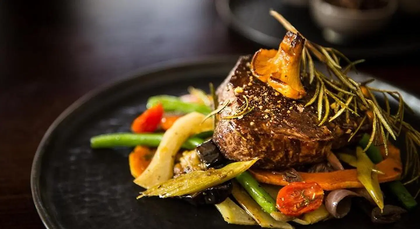 Der Grune Baum Restaurant