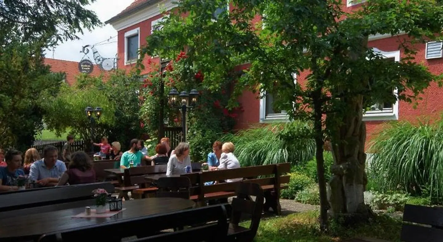 Goldene Traube Terrasse