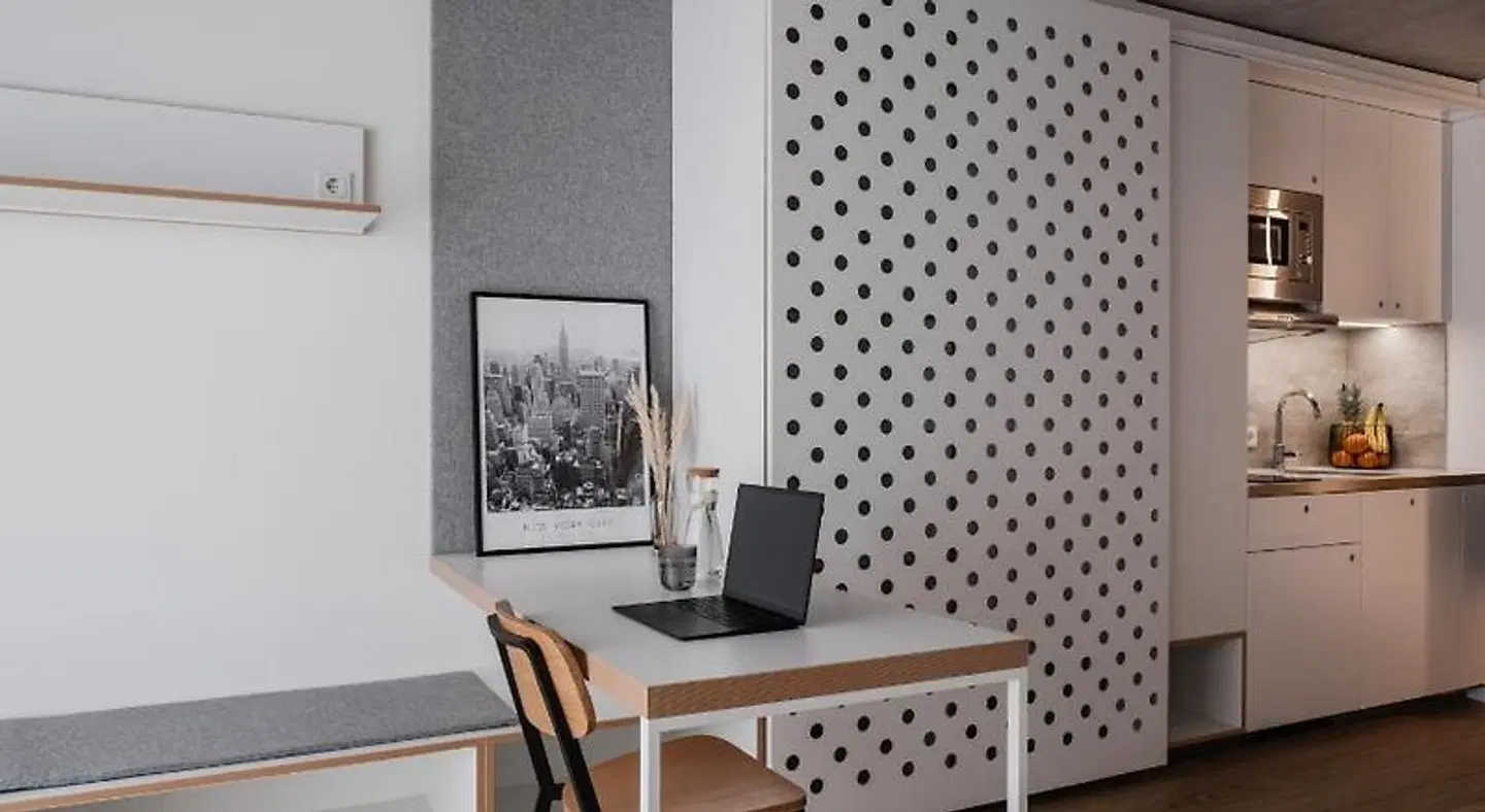 CLOUD No7 STUDIOS ROOM_EXAMPLE