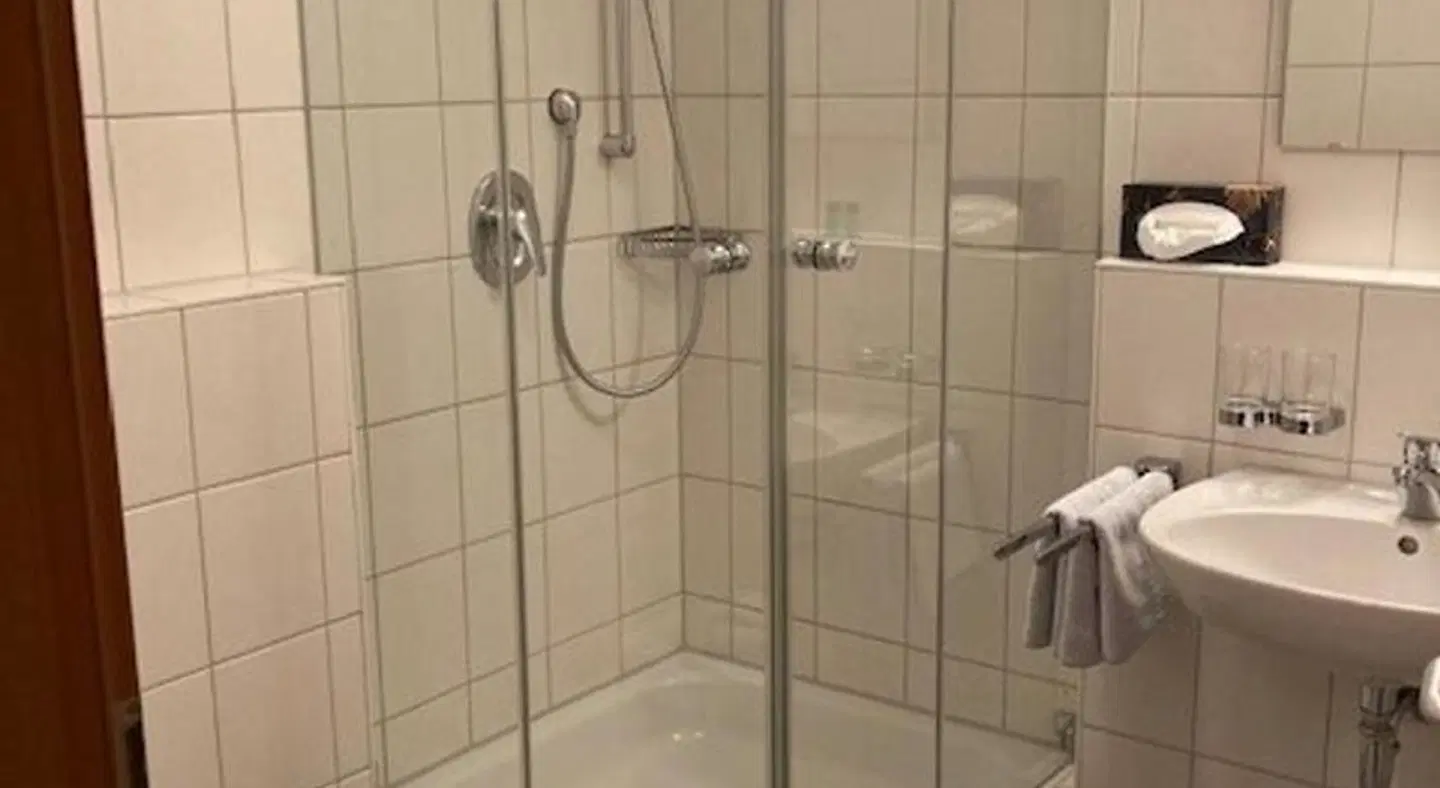 Gasthof Krone Hotel & Restaurant Badezimmer