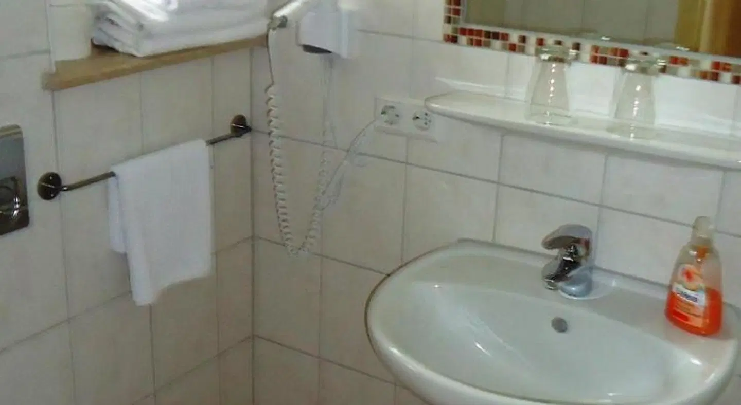 Zur Krone Badezimmer