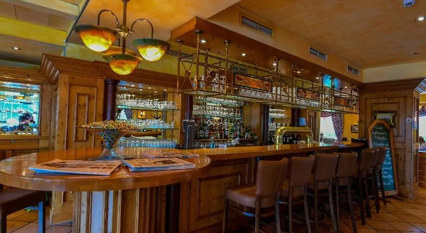 Klövensteen Bar