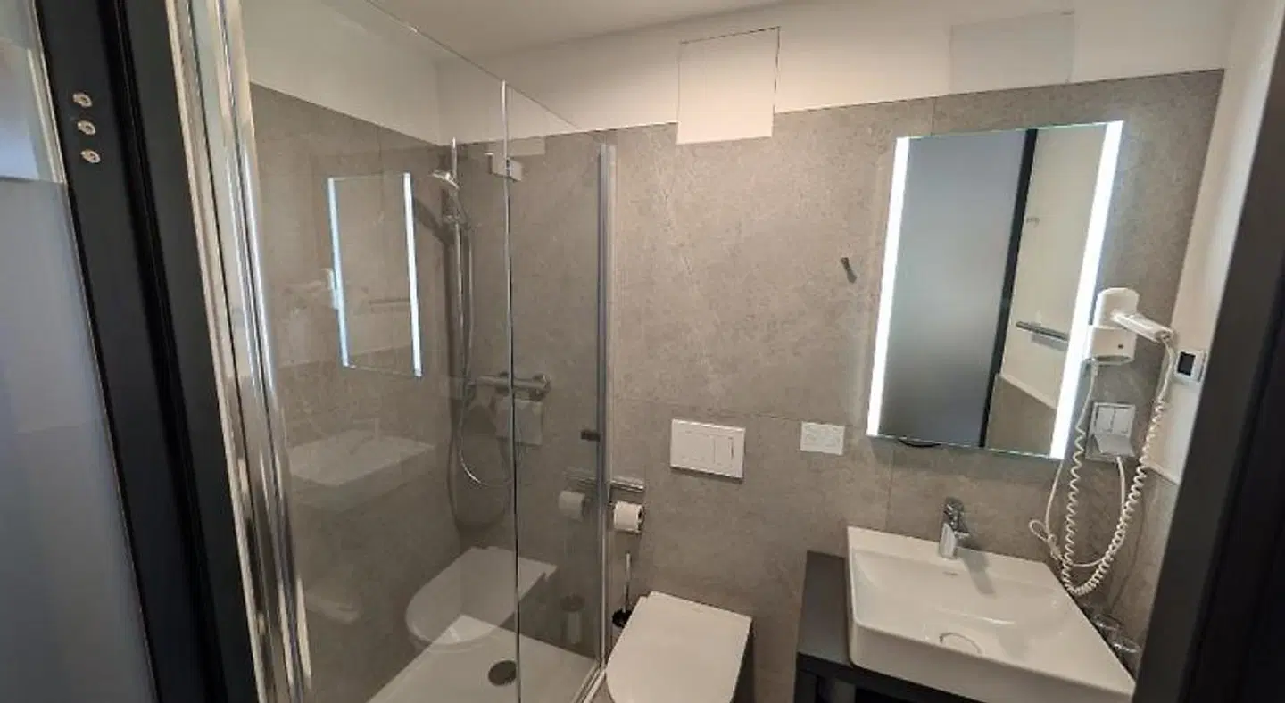 Akademiehotel Jena Badezimmer
