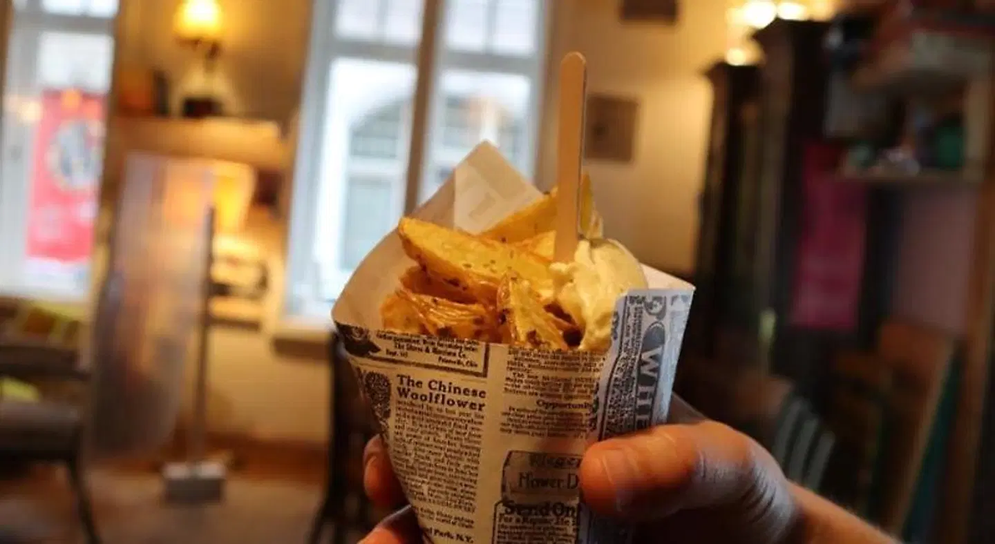 schickSAAL Hostel Restaurant