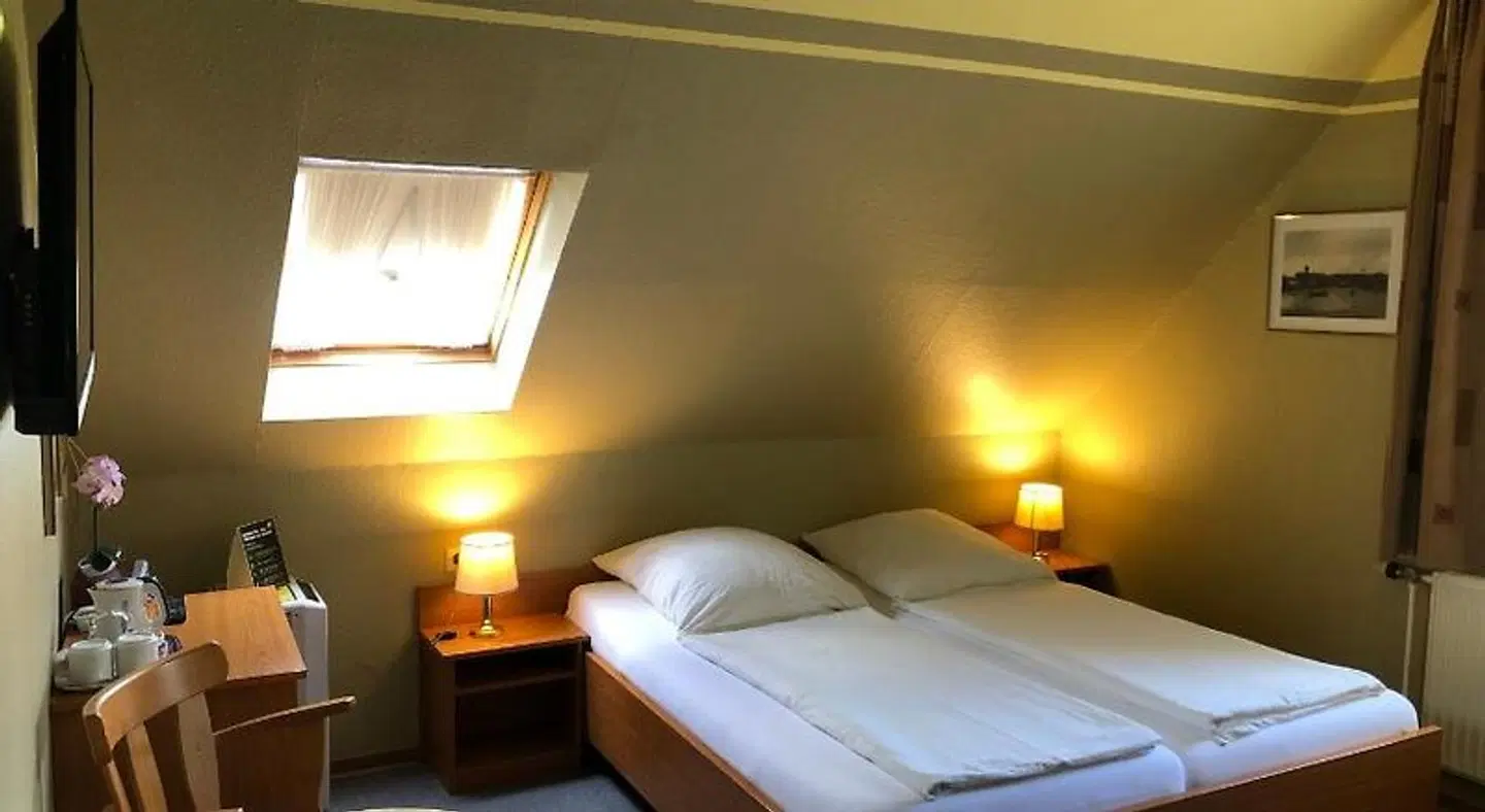 Holum ROOM_EXAMPLE