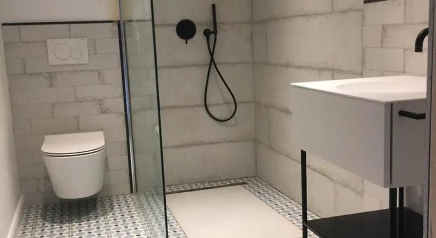 Grüne Bettlad Badezimmer