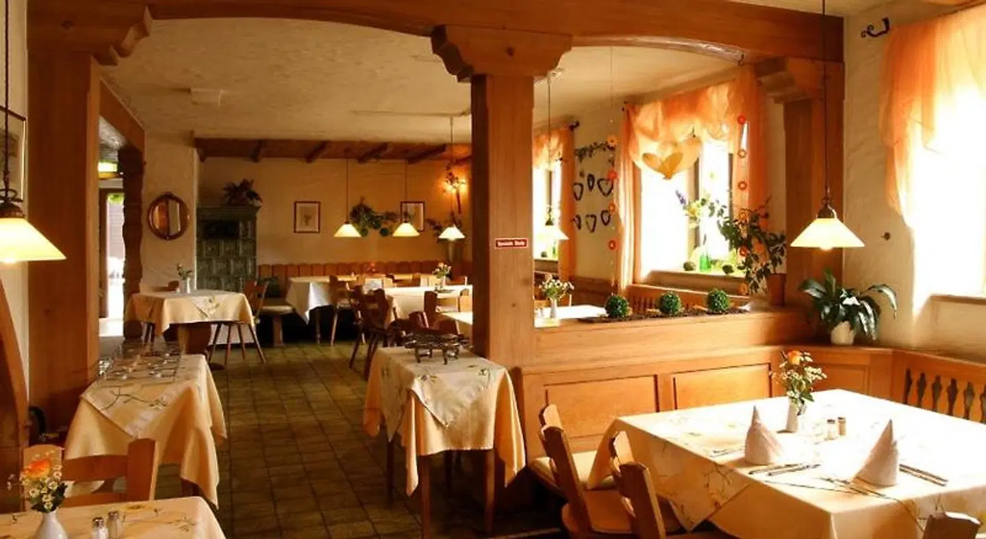 Hotel Gasthaus Rossle Restaurant