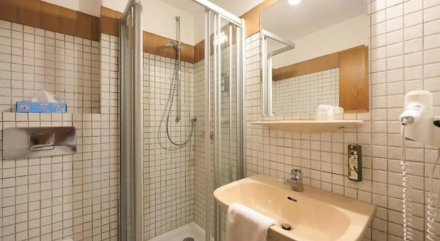 Hotel am Markt Badezimmer