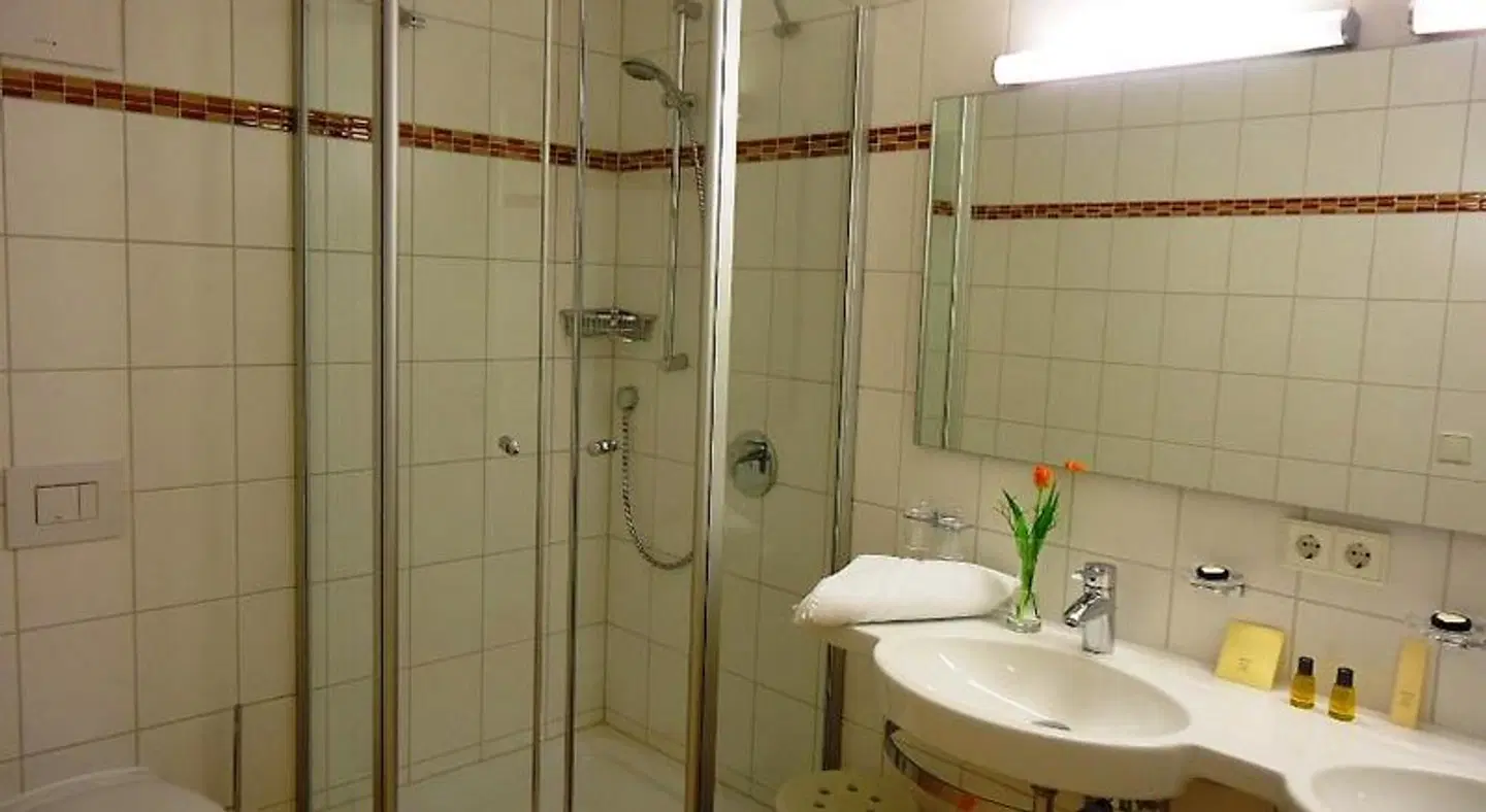 Hotel Gasthof Posthalter Badezimmer