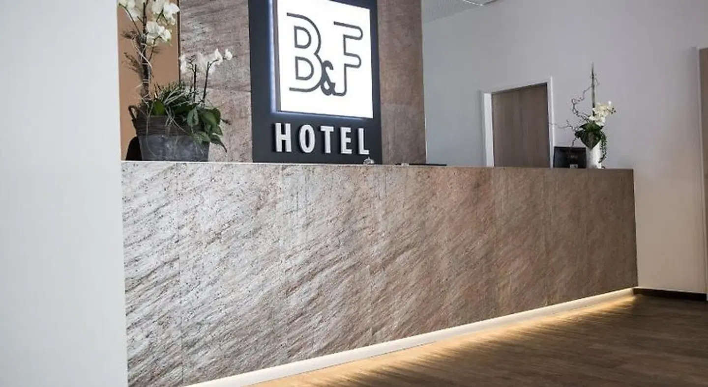 B&F Hotel am Neumarkt LOUNGE_LOBBY