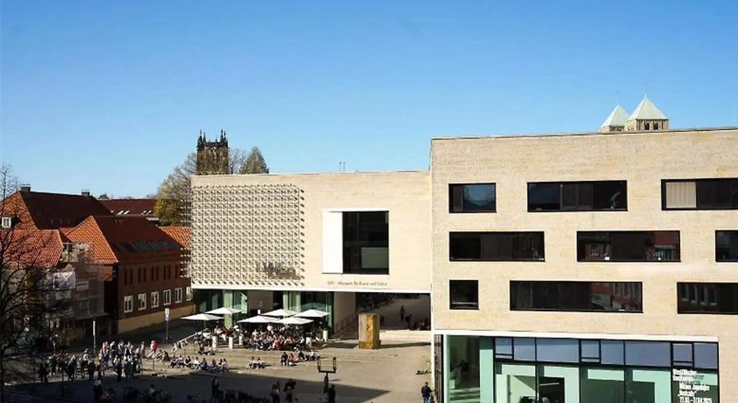 Central EXTERIOR
