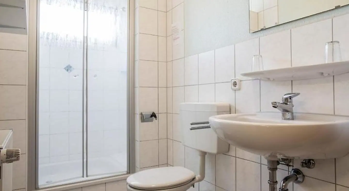 Logia Hotel garni Badezimmer