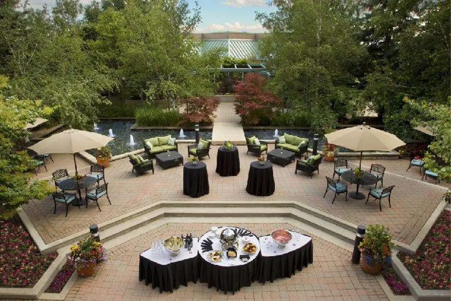 Hilton Suites Toronto Markham Conference Centre & Spa Terrasse