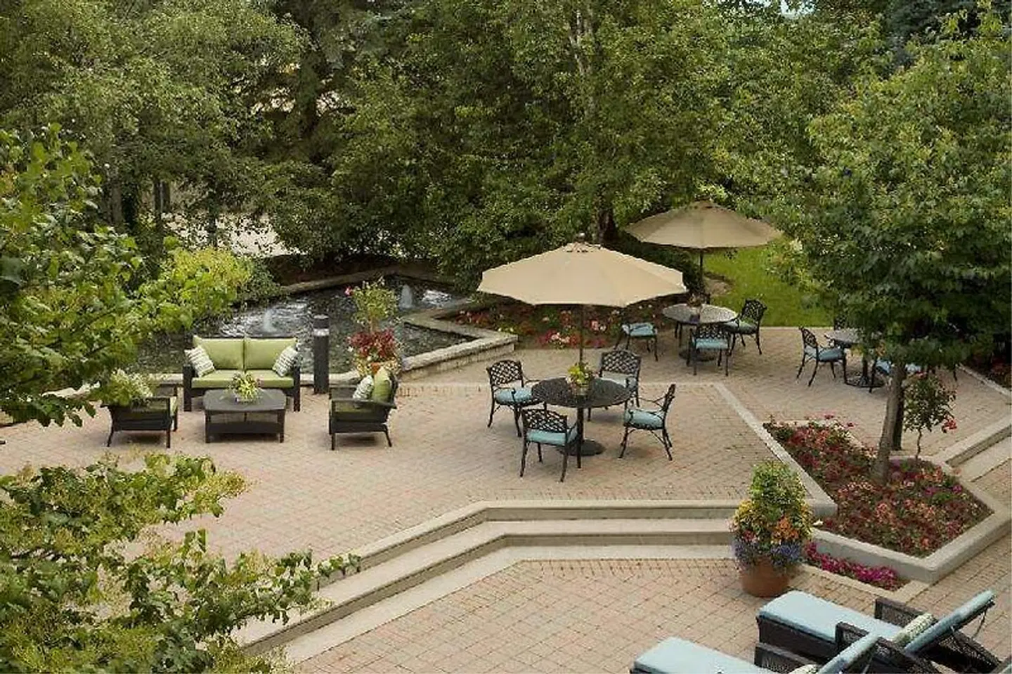 Hilton Suites Toronto Markham Conference Centre & Spa Terrasse