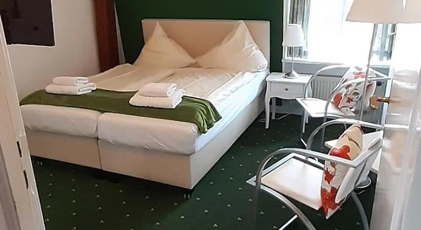 Hotel Deutsches Haus ROOM_EXAMPLE