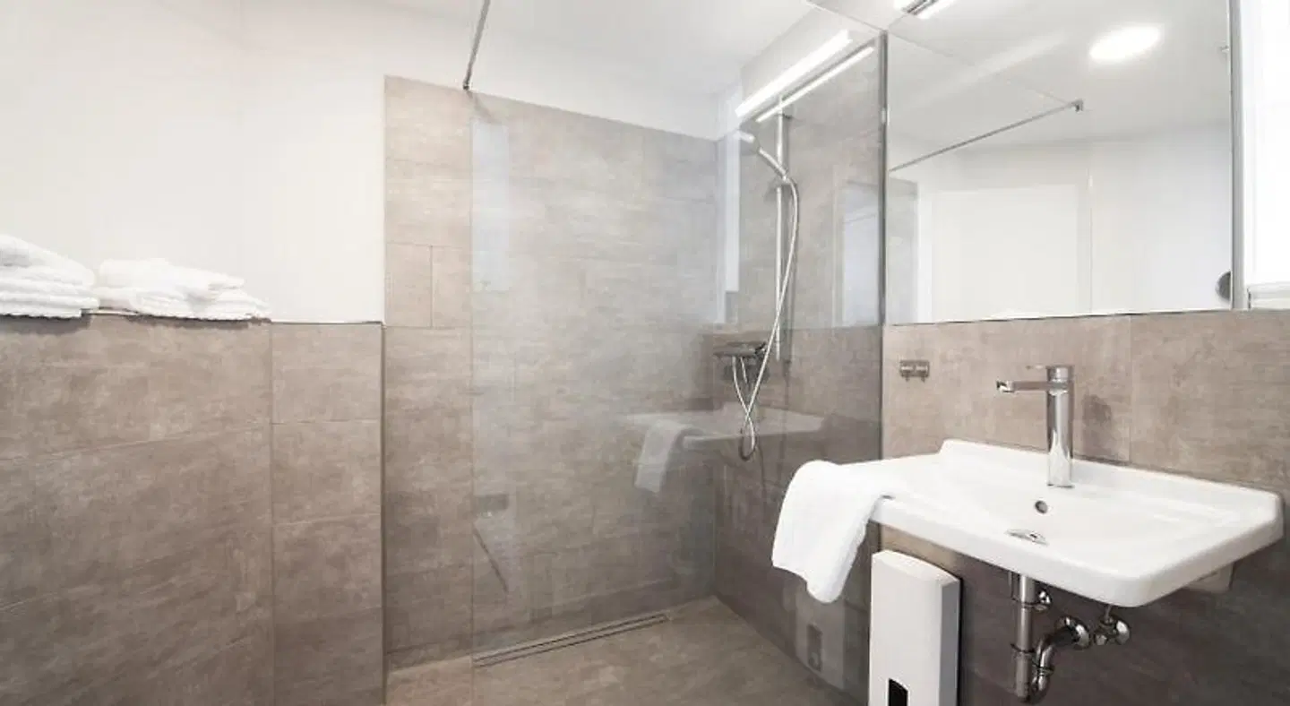 Bades Huk Marina Hotel Badezimmer