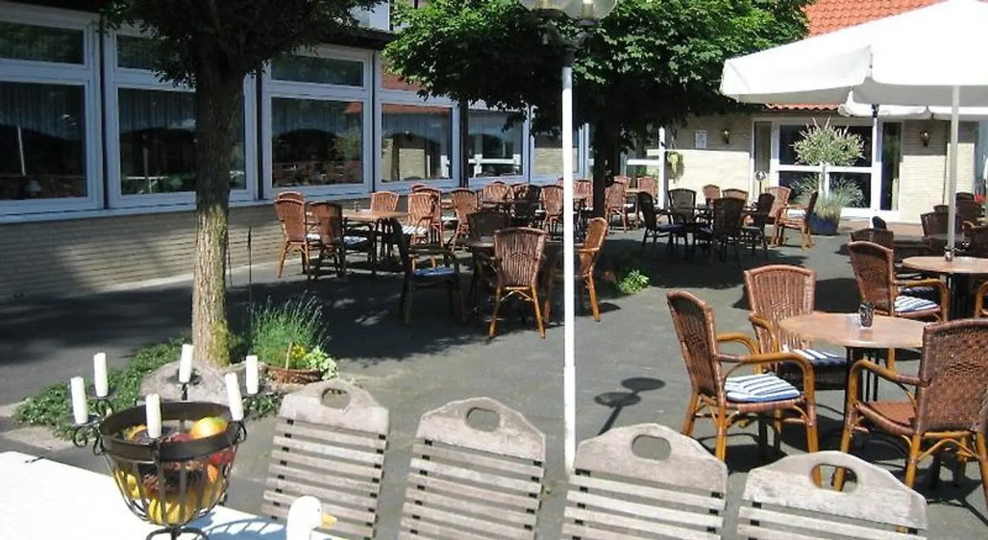 Ferien-Wellnesshotel Waldfrieden Terrasse