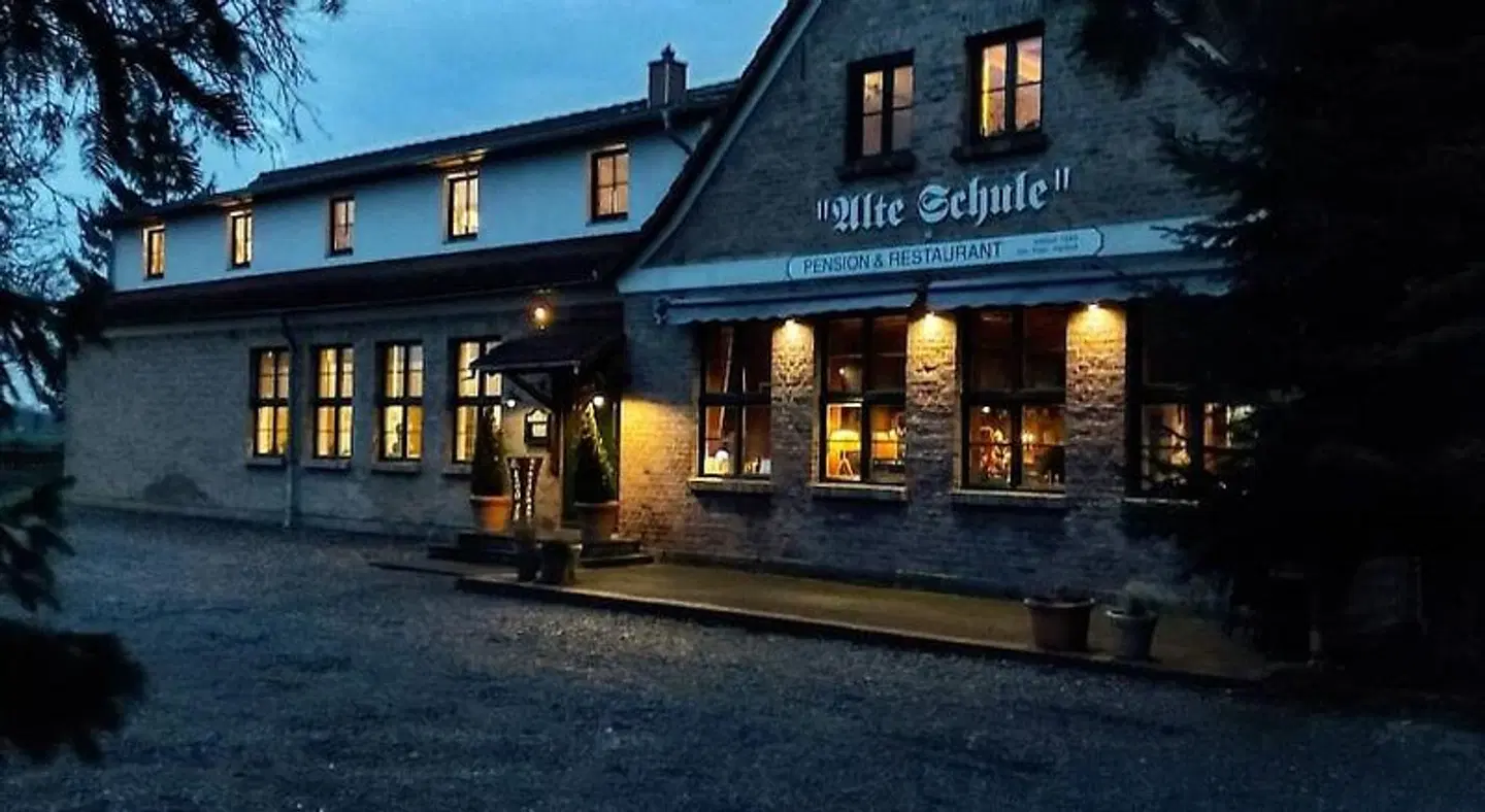 Pension & Restaurant "Alte Schule" EXTERIOR