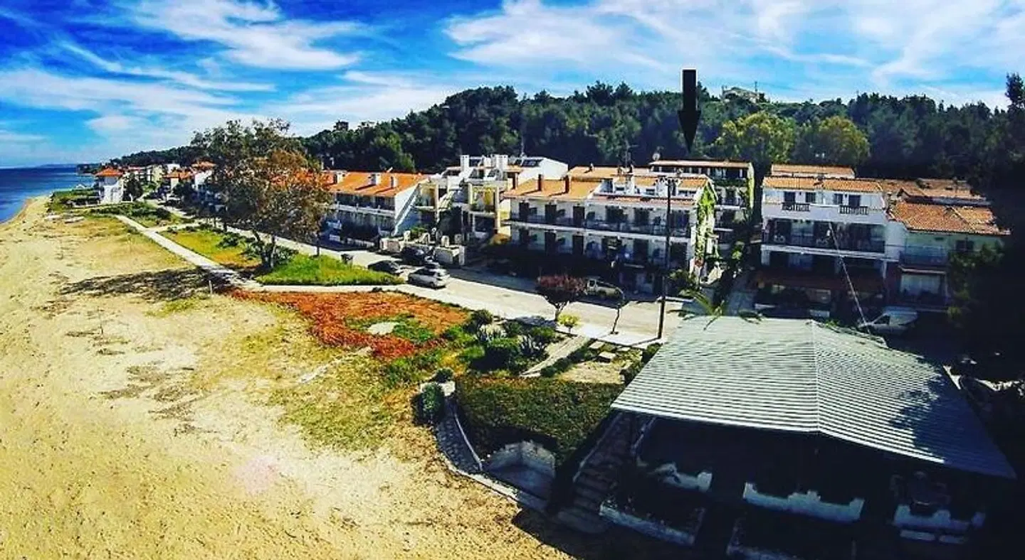 Argo Apartments EXTERIOR