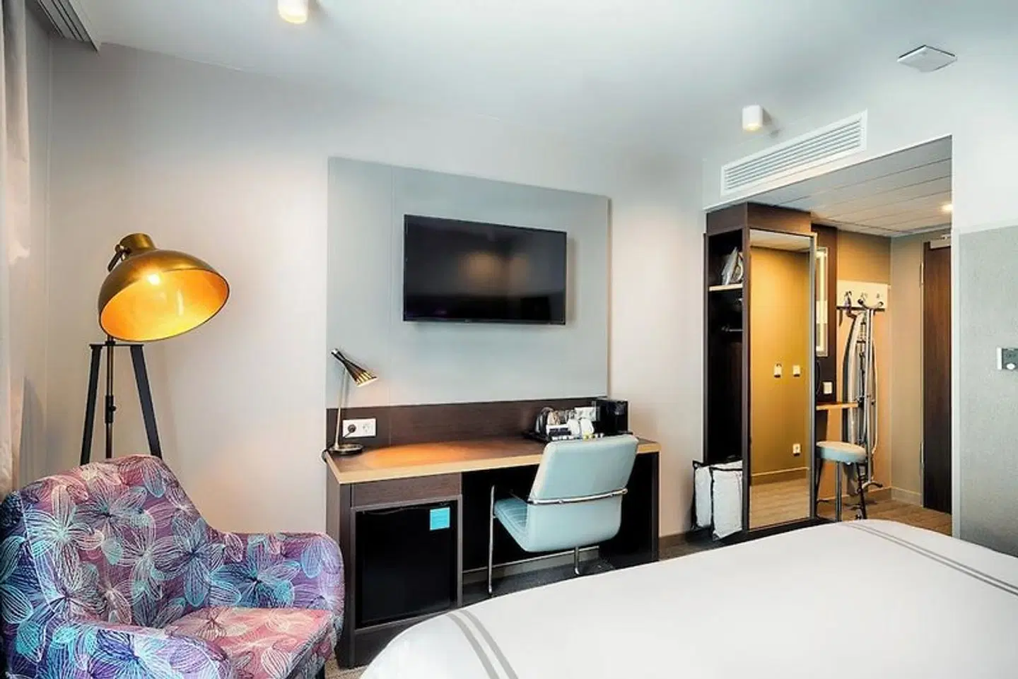 Premier Inn Wolfsburg City Centre ROOM_EXAMPLE