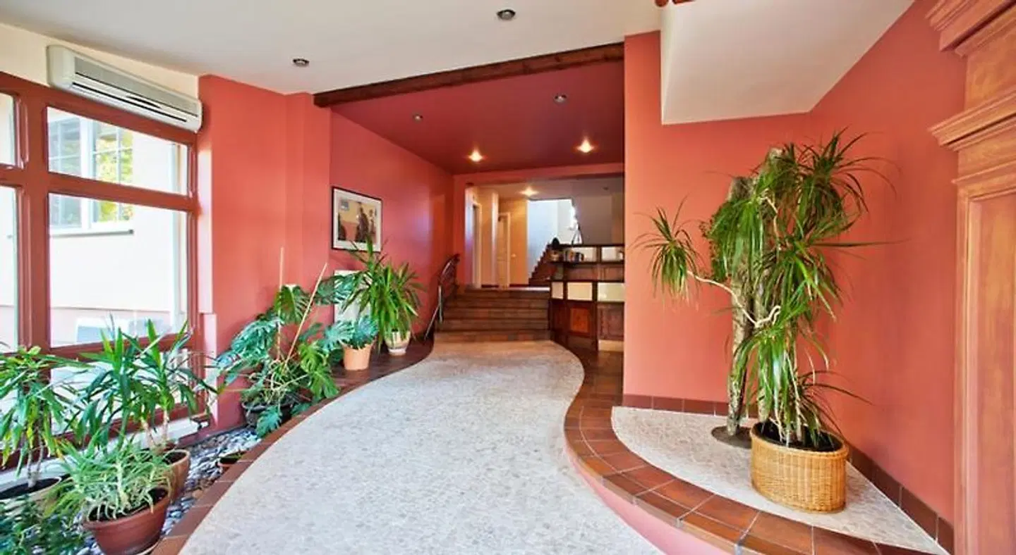Flora LOUNGE_LOBBY