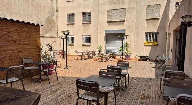 ibis Marseille Centre Prefecture Terrasse
