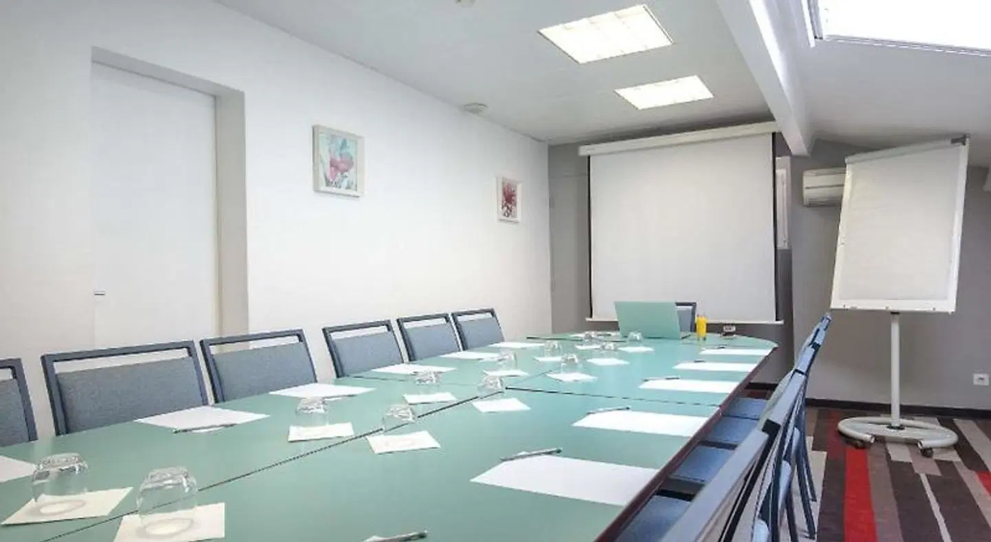 ibis Brignoles Provence Verte Konferenz