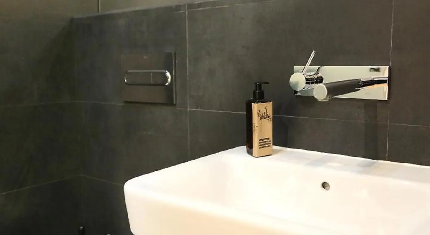 Baps Apartments Badezimmer