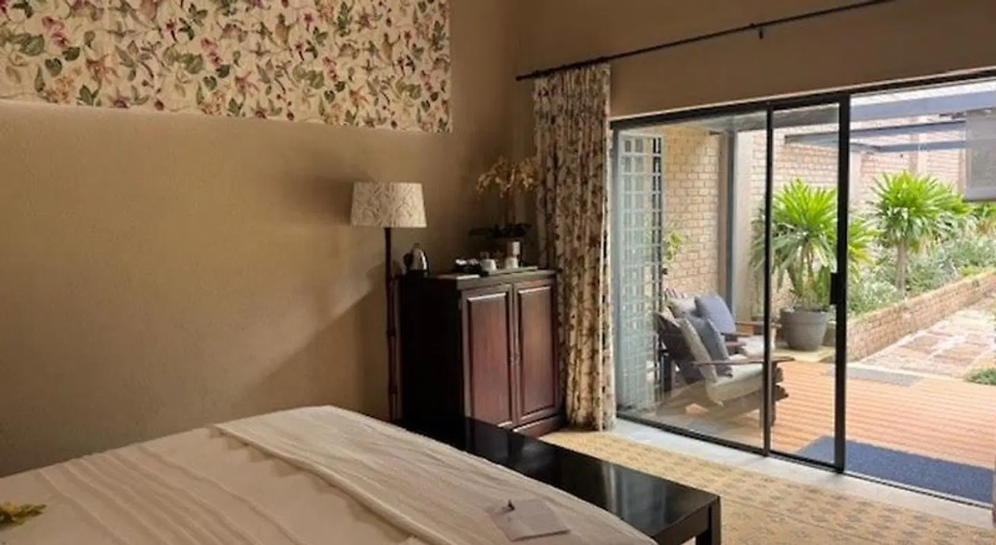 Plumbago Guest House ROOM_EXAMPLE