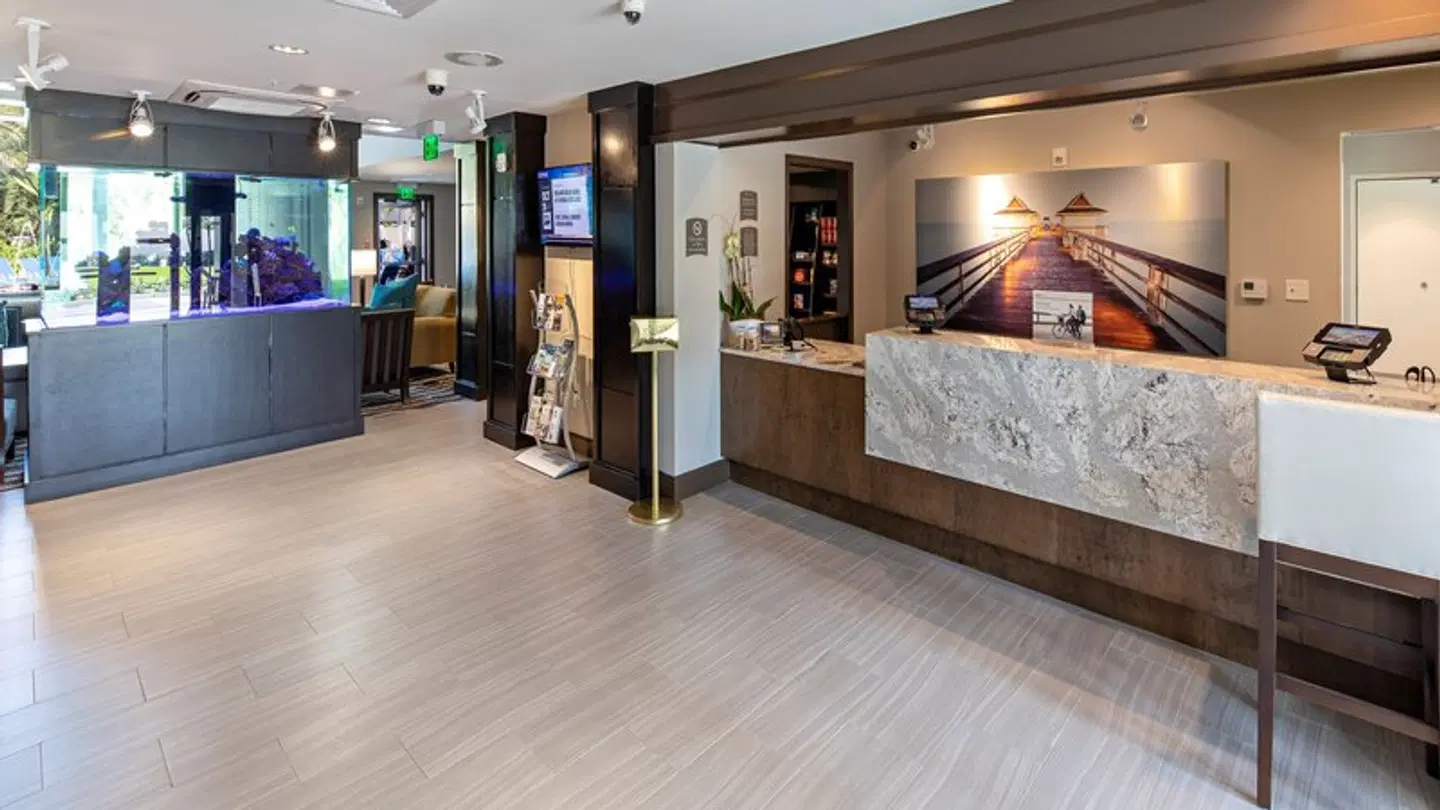 Staybridge Suites Naples Marco Island LOUNGE_LOBBY