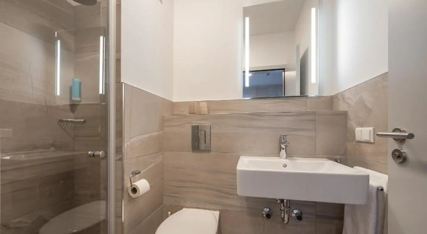 RS-HOTEL - smart luxury hotel & apartments, contactless and inspected Badezimmer