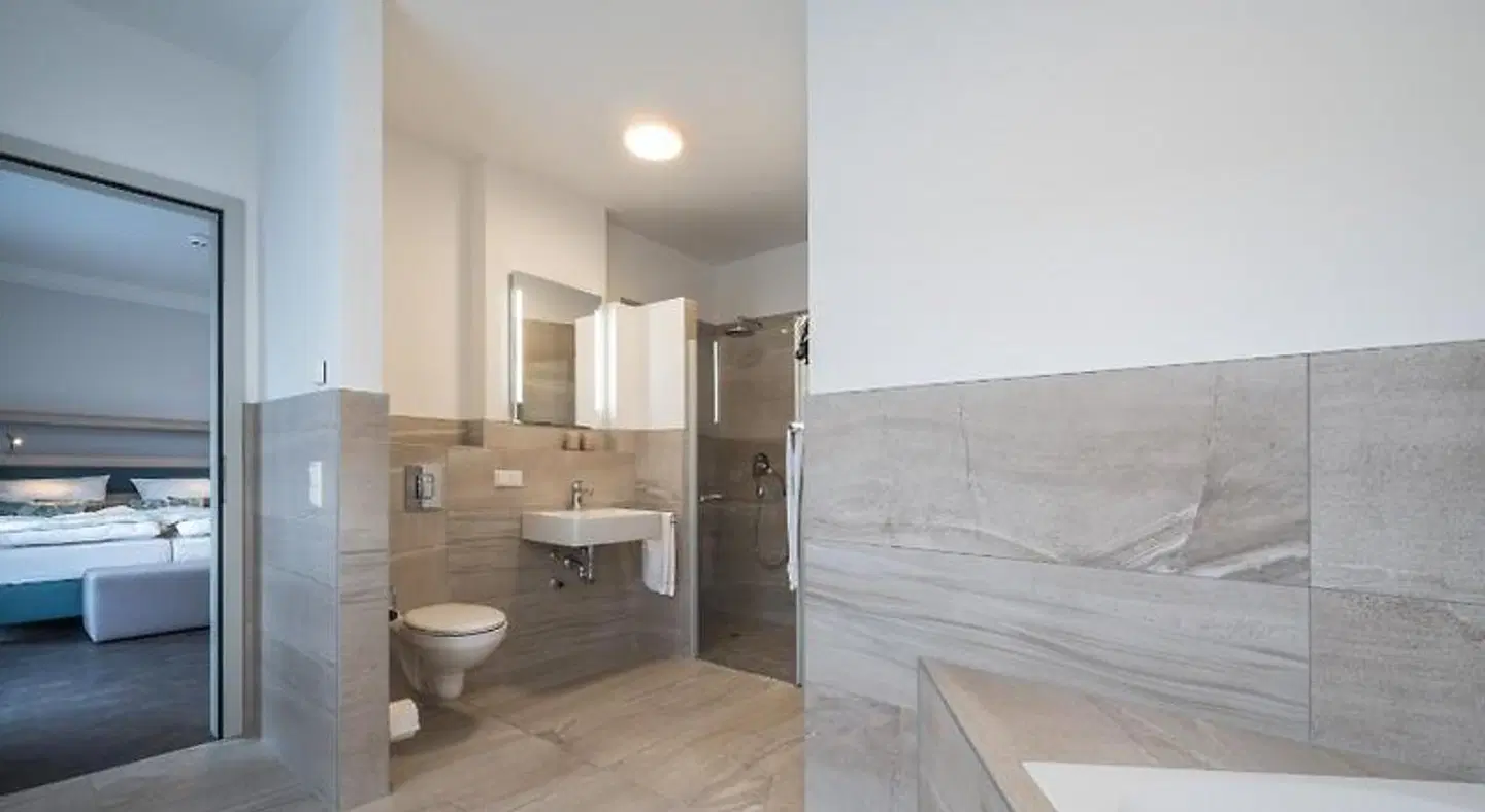 RS-HOTEL - smart luxury hotel & apartments, contactless and inspected Badezimmer