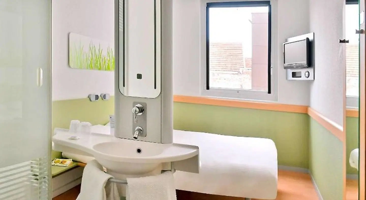ibis budget Nîmes Centre Gare Badezimmer
