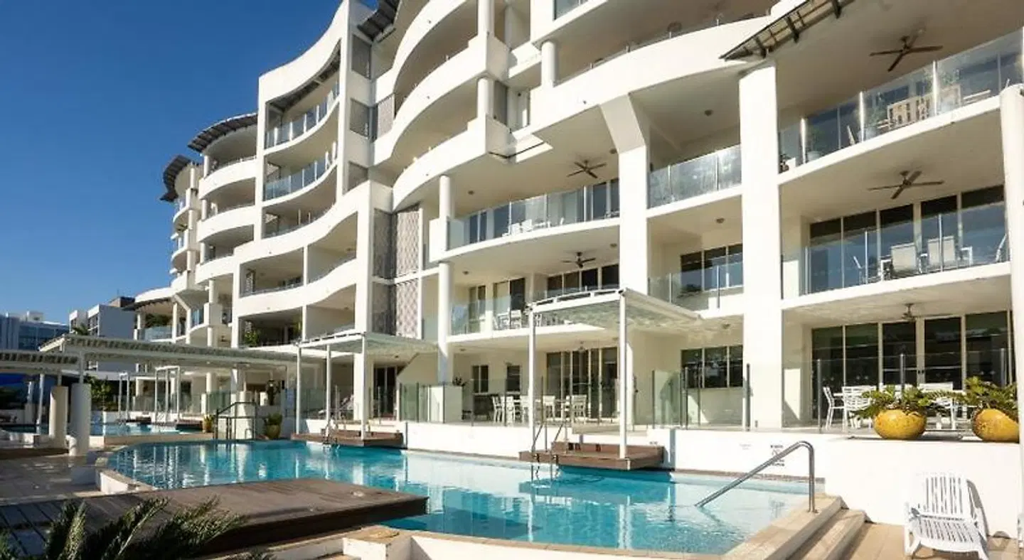 Waters Edge Apartment Cairns EXTERIOR